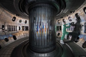 2880px-2017_TOCAMAC_Fusion_Chamber_N0689